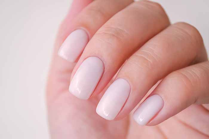 The Complete Guide to White Nail Polish: Why It‘s So Irresistible and How to Master It